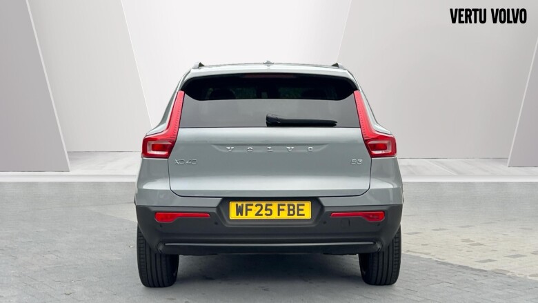 Volvo XC40 2.0 B3P Ultra Dark 5dr Auto Petrol Estate